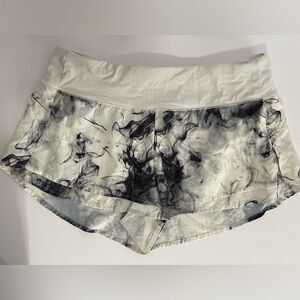 Calia Shorts Kick It UP shorts. Sacred Smoke Unbleached.